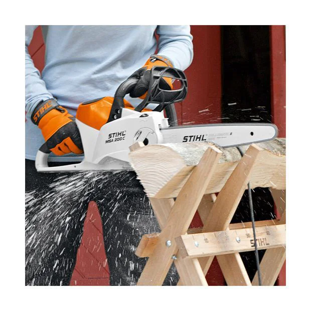 Alquiler Jardineria ligera manual, Motosierra a bateria Stihl