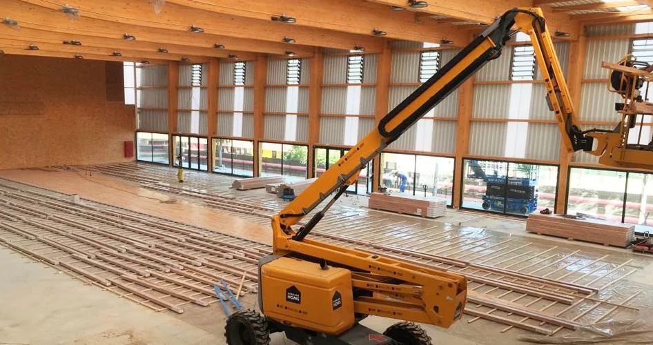 Alquiler de Andamios y Módulos en las Obras Polideportivo Canyelles