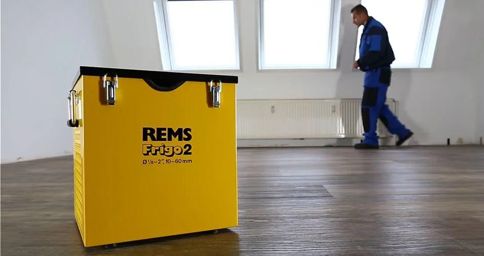 Congeladora de tubos REMS