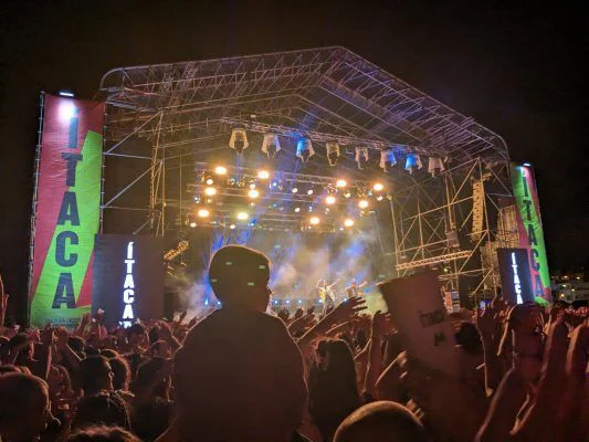 escenario keder festival ítaca
