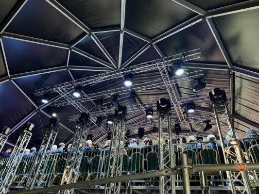 montaje escenario classicand